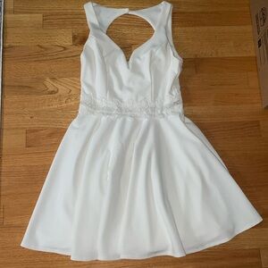 Short white dress